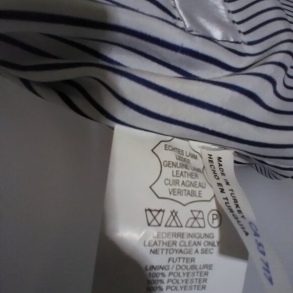 Gorgeous Super Soft Lambs Leather Jacket by CriscaVintage - Picture 5 of 8